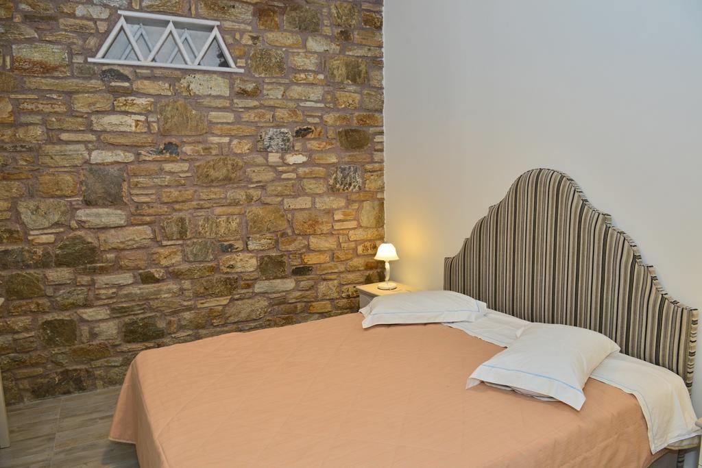 Almiriki Naxos Beachside Living Apartment