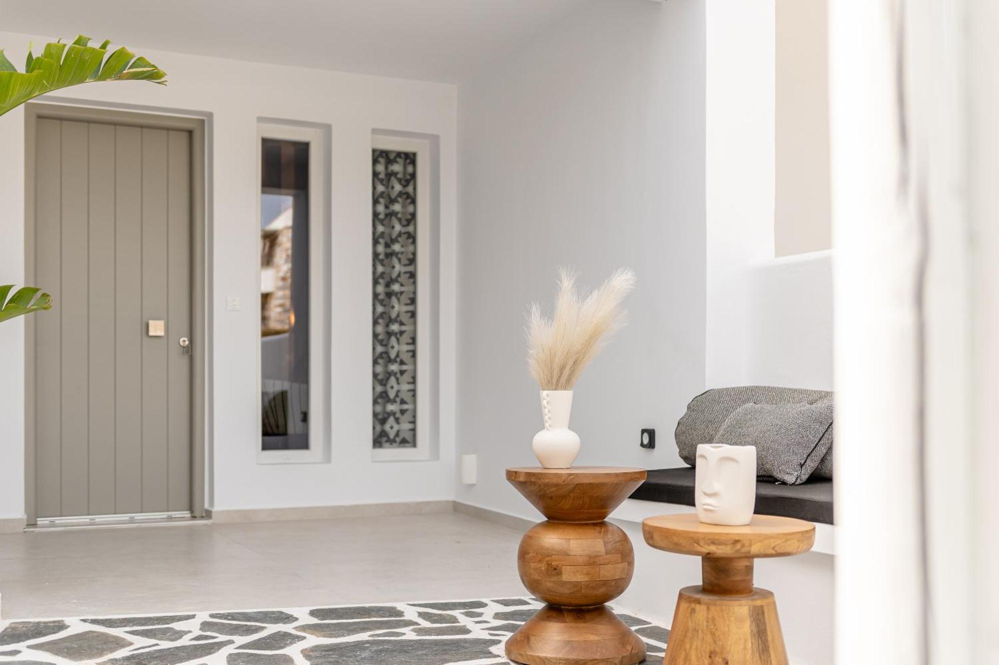 Almiriki Naxos Beachside Living Apartment *