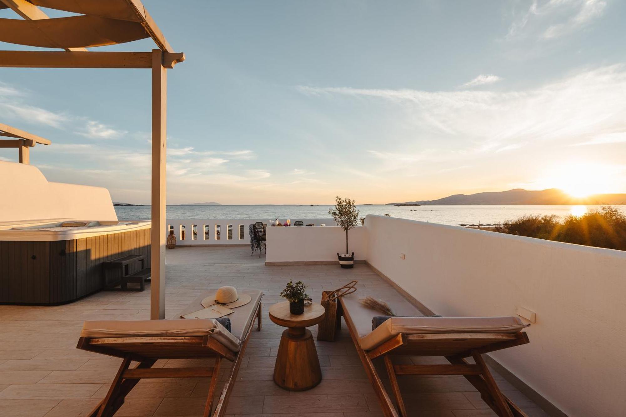 Apartment Almiriki Naxos Beachside Living