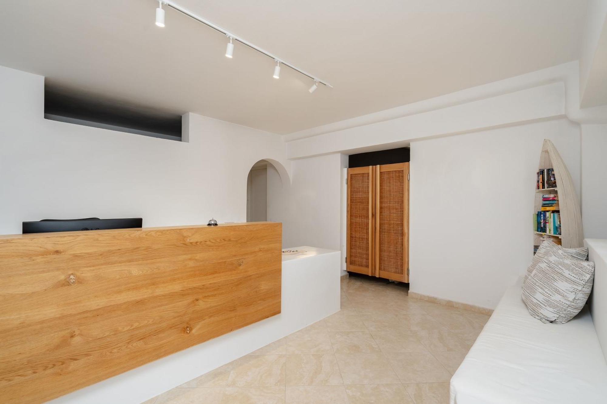 Almiriki Naxos Beachside Living Apartment Plaka (Naxos)