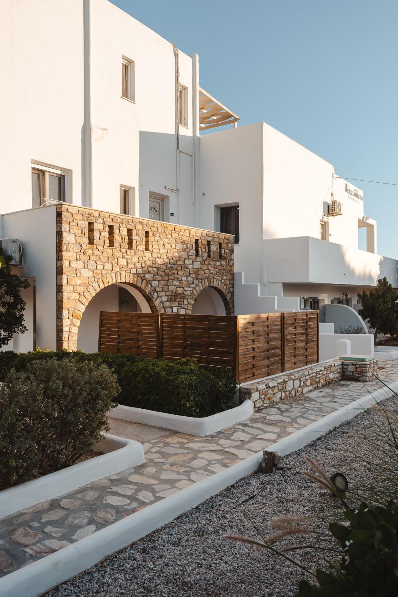 Almiriki Naxos Beachside Living Apartment Plaka (Naxos)