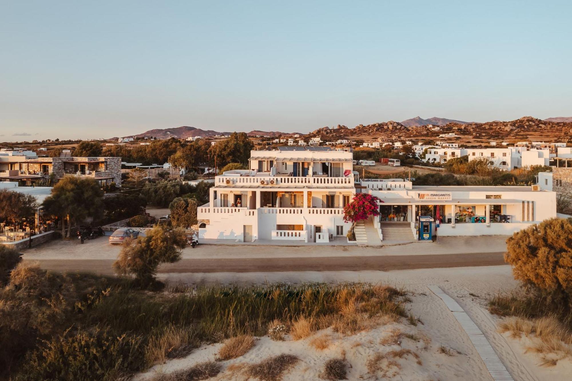 Almiriki Naxos Beachside Living Apartment *