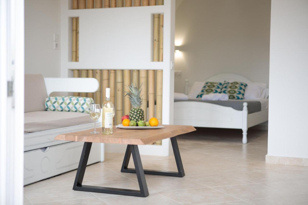 Almiriki Naxos Beachside Living Apartment Plaka (Naxos)